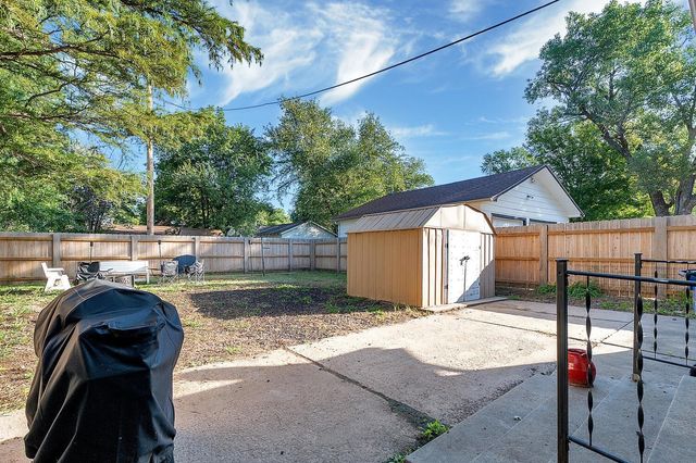 760 S Baltimore Ave, Derby, KS 67037