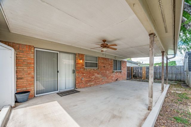 6221 Onyx Drive N, North Richland Hills, TX 76180