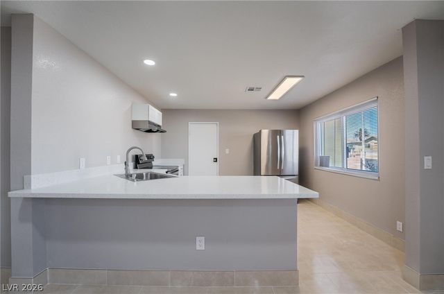5279 Vicksburg Avenue, Las Vegas, NV 89122