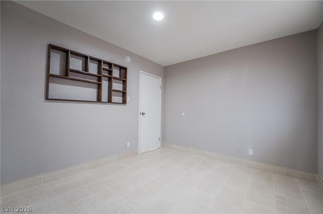 5279 Vicksburg Avenue, Las Vegas, NV 89122