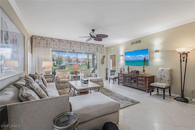 8471 Abbington CIR 1111, Naples, FL 34108