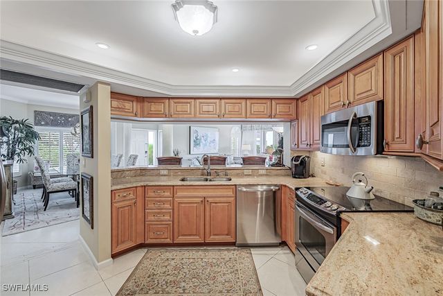 8471 Abbington CIR 1111, Naples, FL 34108