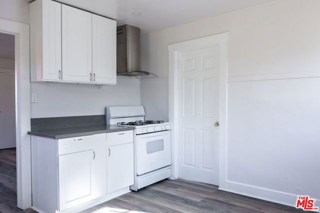 136 W 82nd Street, Los Angeles, CA 90003