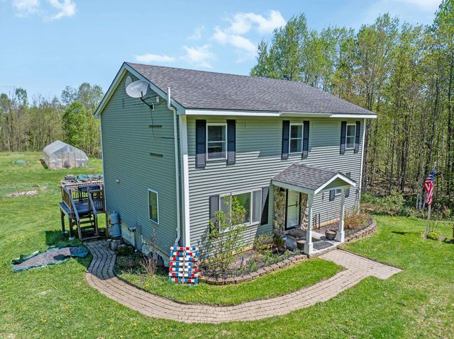252 Moose Mountain Drive, Stewartstown, NH 03576
