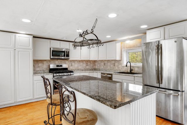 252 Moose Mountain Drive, Stewartstown, NH 03576