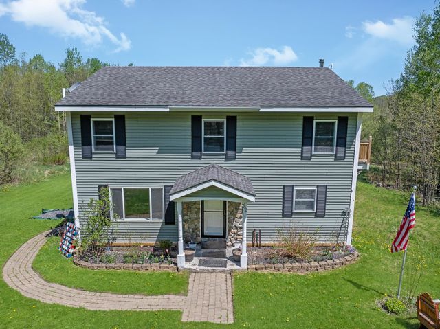 252 Moose Mountain Drive, Stewartstown, NH 03576