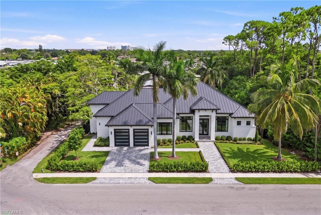 3417 Guilford RD, NAPLES, FL 34112 — photo 2