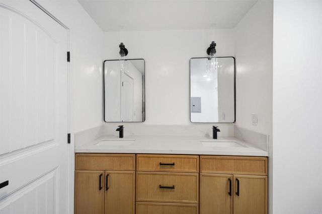 15613 Hawley Court, El Cajon, CA 92021
