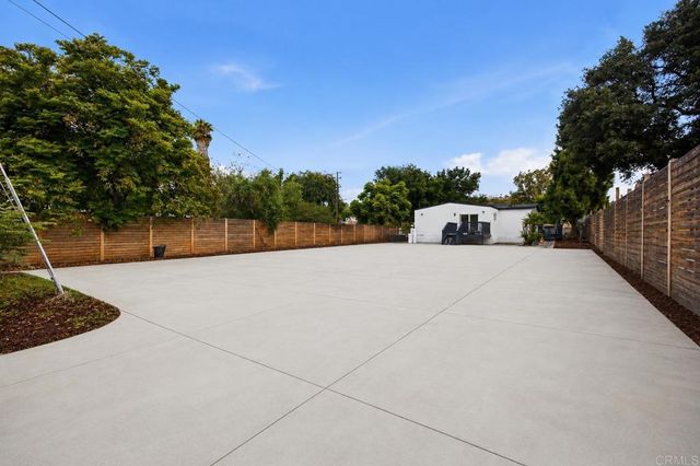 15613 Hawley Court, El Cajon, CA 92021