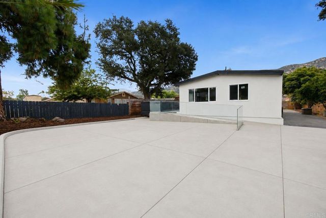 15613 Hawley Court, El Cajon, CA 92021