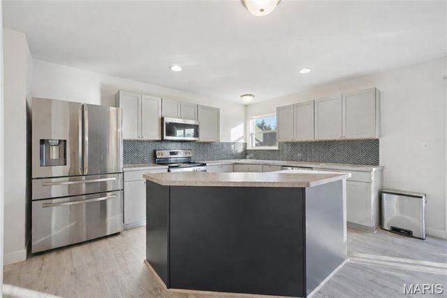 424 Rock Ridge Road, Wentzville, MO 63385