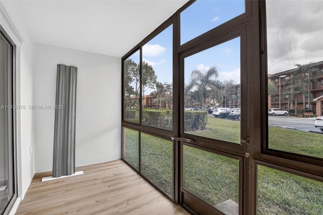 701 SW 142nd Avenue 113S, Pembroke Pines, FL 33027