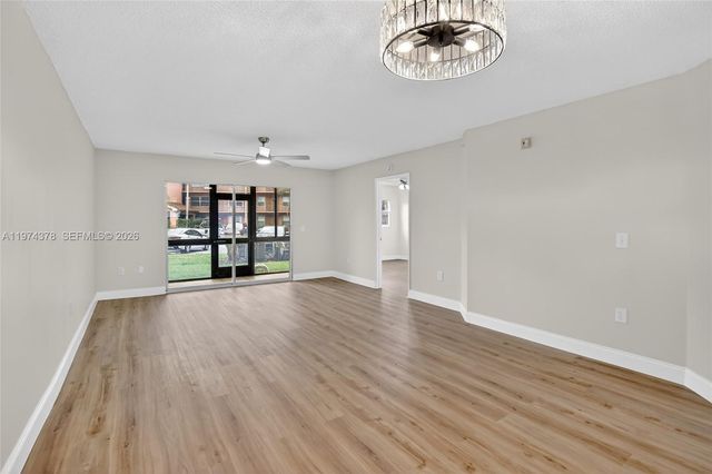 701 SW 142nd Avenue 113S, Pembroke Pines, FL 33027