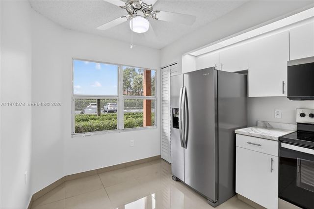701 SW 142nd Avenue 113S, Pembroke Pines, FL 33027