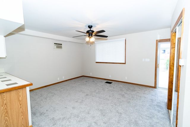 553 Foundry St, Shaler, PA 15215