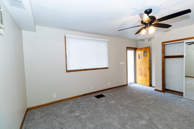 553 Foundry St, Shaler, PA 15215