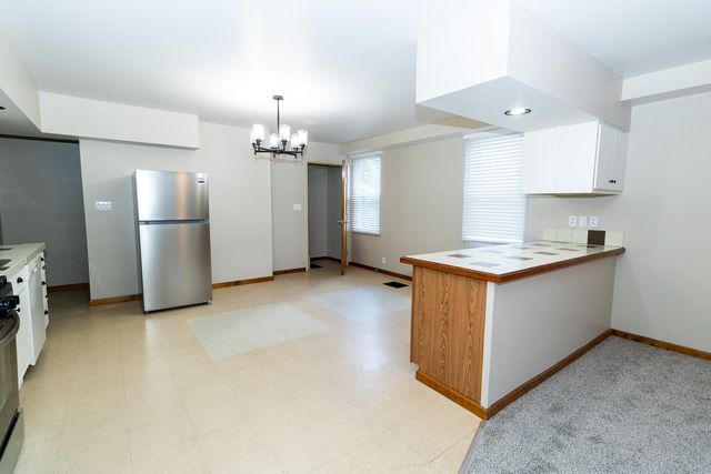 553 Foundry St, Shaler, PA 15215