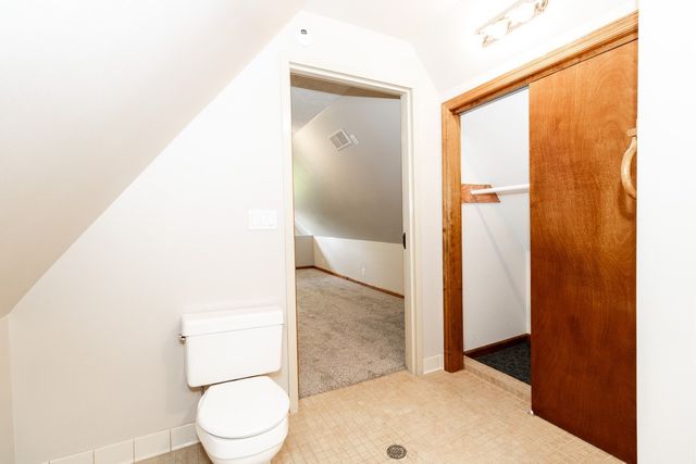 553 Foundry St, Shaler, PA 15215