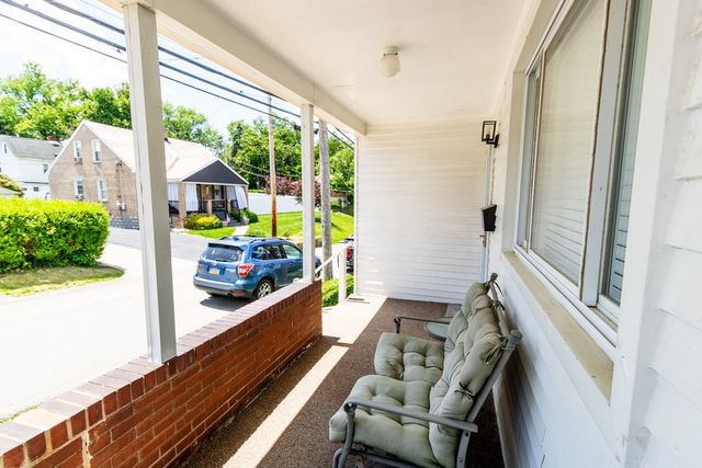 553 Foundry St, Shaler, PA 15215