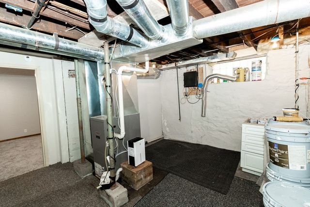553 Foundry St, Shaler, PA 15215