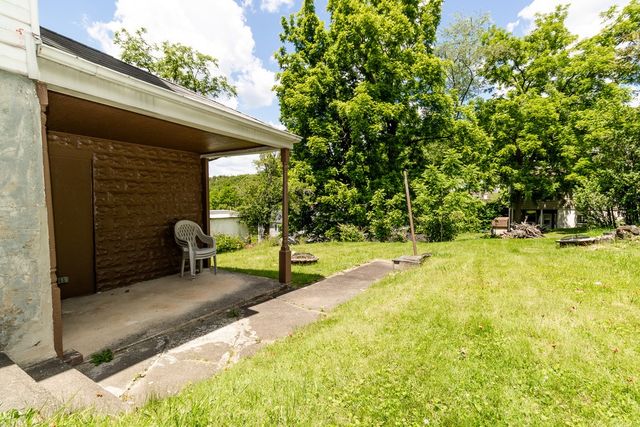 553 Foundry St, Shaler, PA 15215