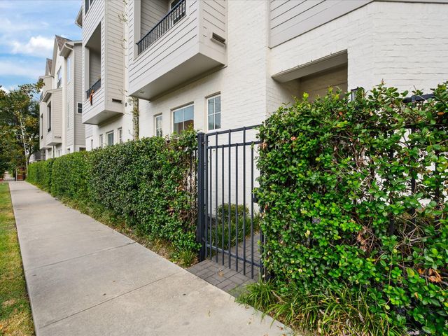 802 Detering Street, Houston, TX 77007