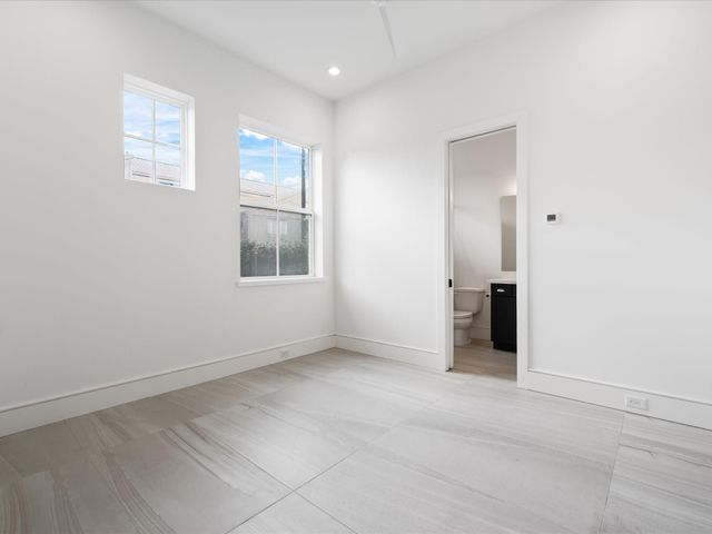 802 Detering Street, Houston, TX 77007