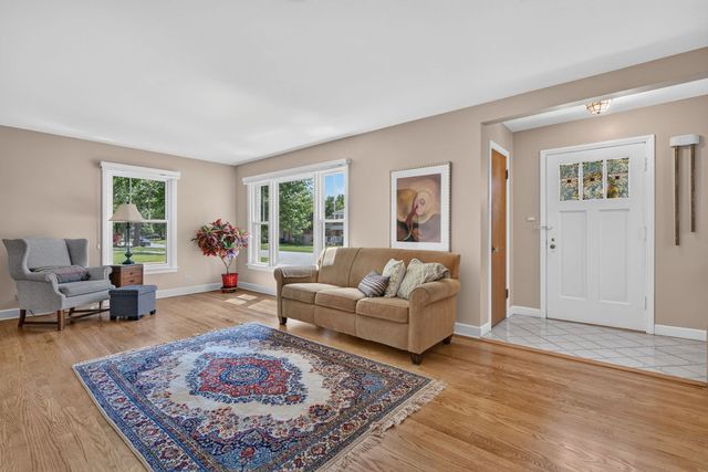 1501 Blanchan Avenue, La Grange Park, IL 60526