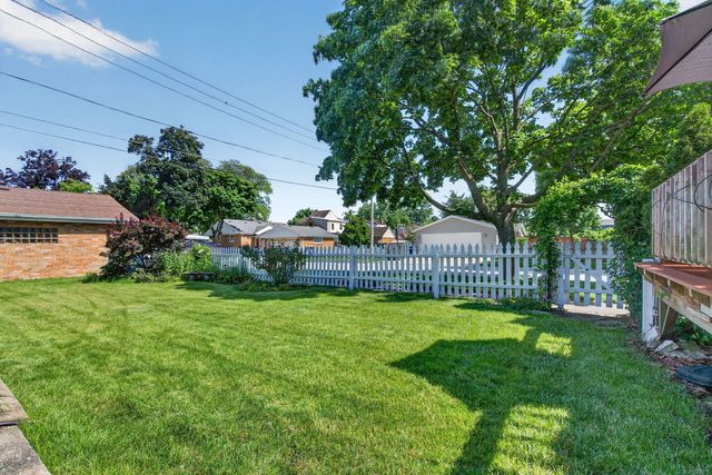 1501 Blanchan Avenue, La Grange Park, IL 60526
