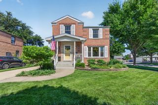 1501 Blanchan Avenue, La Grange Park, IL 60526