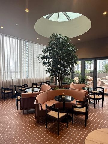 11 NE 6th 706, Miami, FL 33132