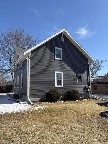 107 S 2ND STREET, Bonduel, WI 54107