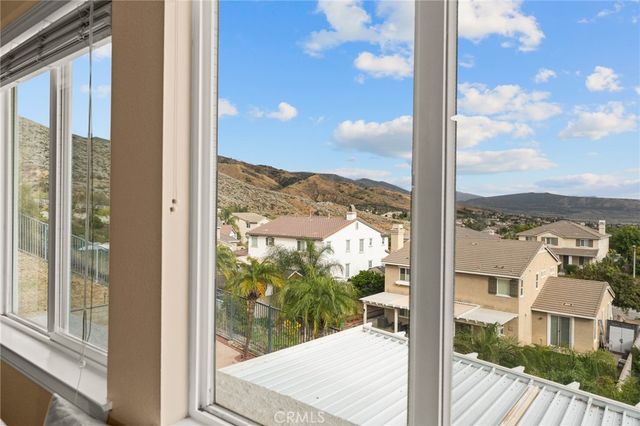 29029 Easton Lane, Highland, CA 92346