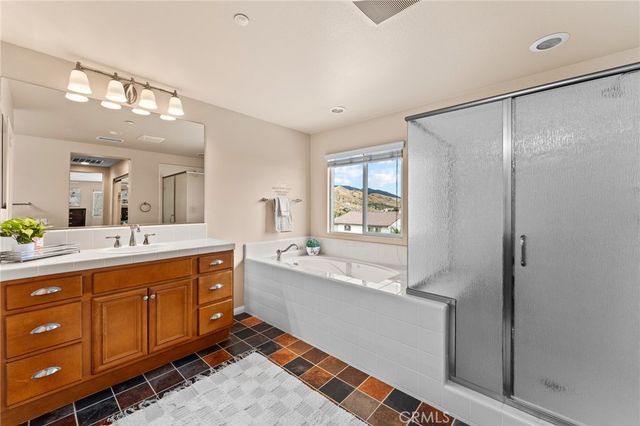 29029 Easton Lane, Highland, CA 92346