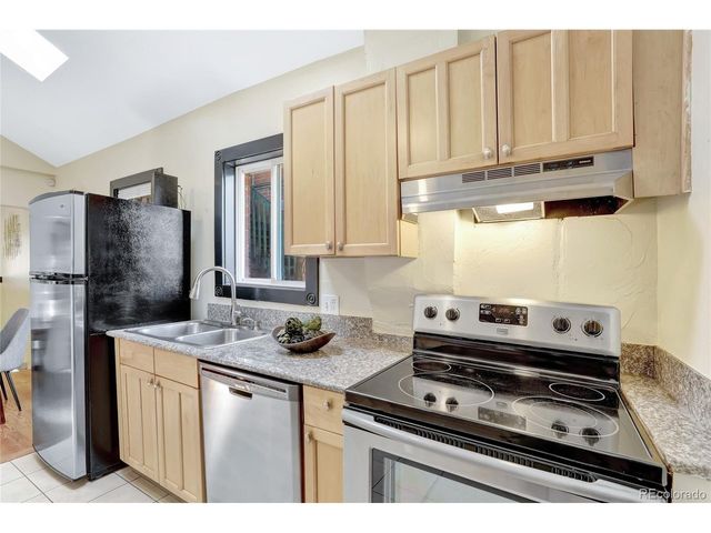 457 Fox St, Denver, CO 80204