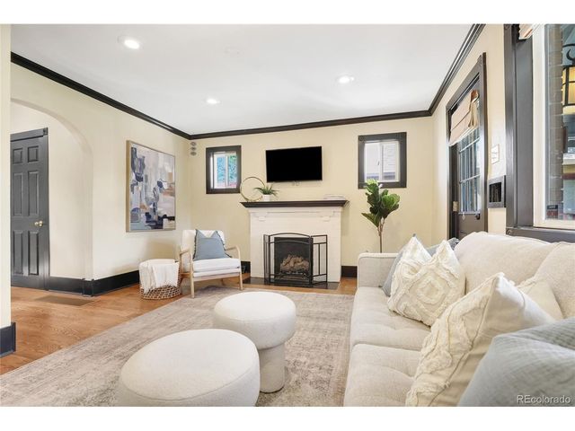 457 Fox St, Denver, CO 80204