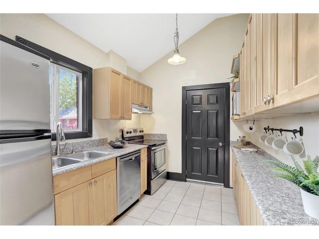 457 Fox St, Denver, CO 80204