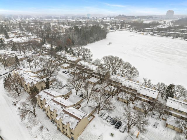 192 Bridlewood Drive, Saint Paul, MN 55119