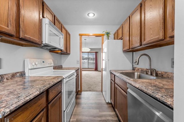 192 Bridlewood Drive, Saint Paul, MN 55119