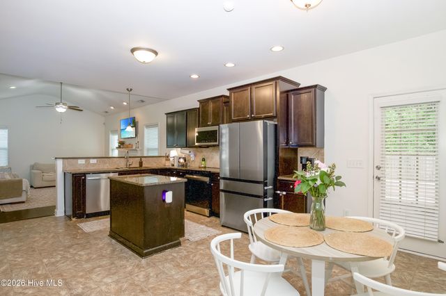 216 Blue Bay Lane, Cameron, NC 28326