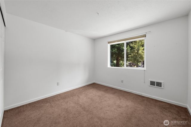 19109 57th Street E, Lake Tapps, WA 98391