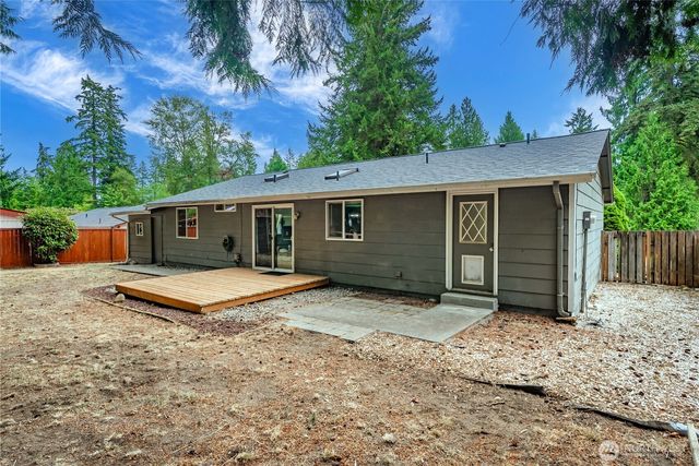 19109 57th Street E, Lake Tapps, WA 98391