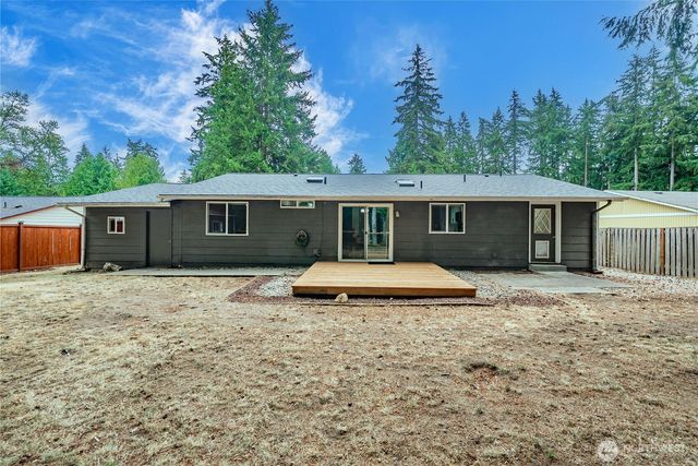 19109 57th Street E, Lake Tapps, WA 98391