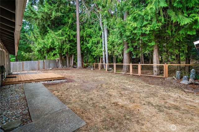 19109 57th Street E, Lake Tapps, WA 98391