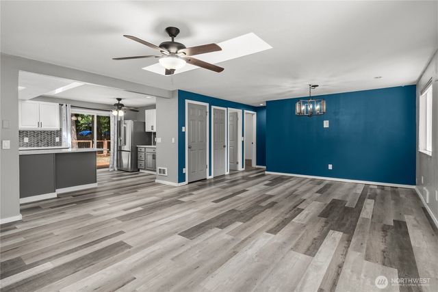19109 57th Street E, Lake Tapps, WA 98391