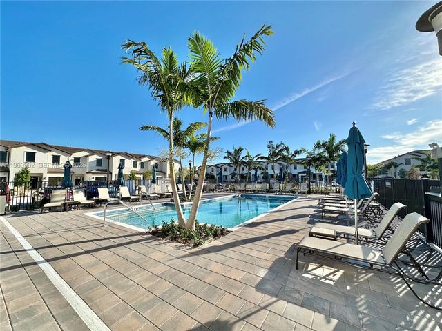 255 SW 159th Pl ., Pembroke Pines, FL 33027