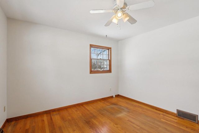 1717 Wicklow Way, Madison, WI 53711