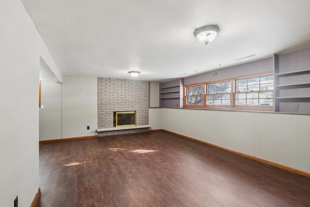 1717 Wicklow Way, Madison, WI 53711