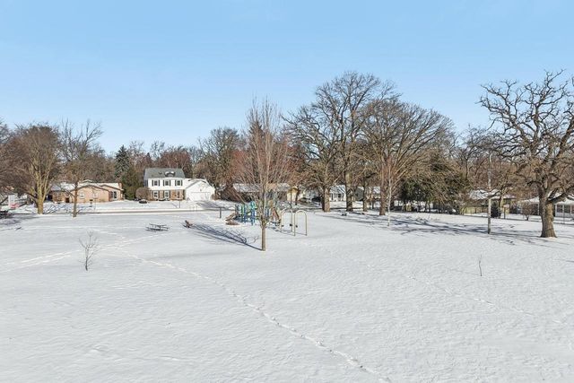 1717 Wicklow Way, Madison, WI 53711