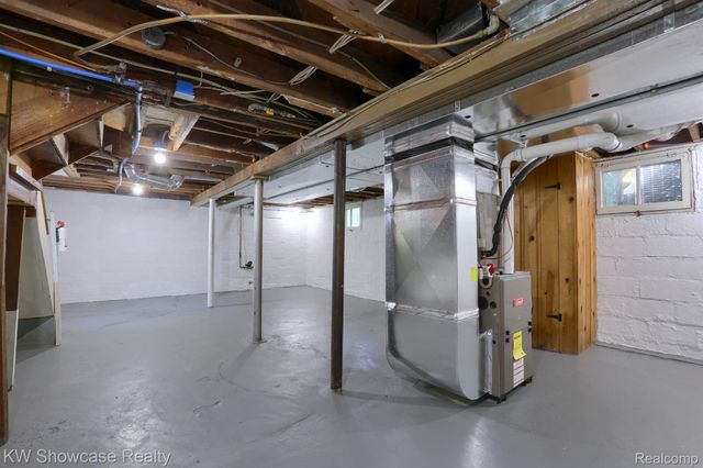 1828 N LAFAYETTE Avenue, Royal Oak, MI 48073